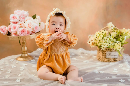 江山宝宝吐舌头怎么回事